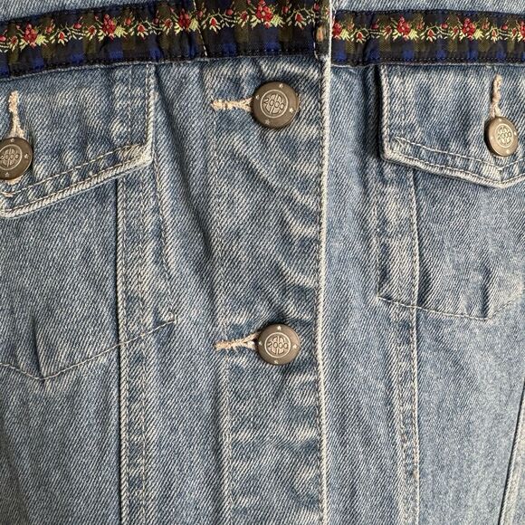 Vtg Y2K Bill Blass Vest Womens Small Blue Embroidered Festival Boho Hippie Denim - Picture 4 of 16